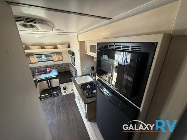 Used 2018 Winnebago Minnie Drop 190RD image 6