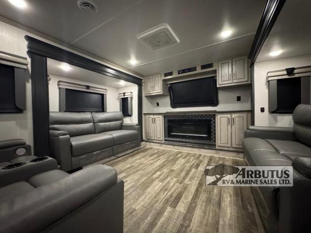 Used 2022 Keystone RV Alpine 3712KB image 7