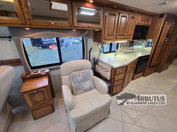 Used 2003 Triple E Empress A3902FB image 5