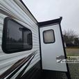 Used 2017 Forest River RV Wildwood 27DBK thumbnail image 5