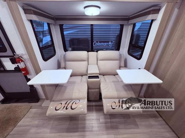 Used 2024 Forest River RV Rockwood Mini Lite 2518S image 7