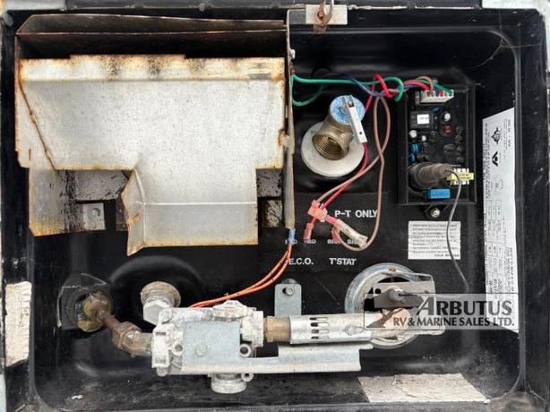 Used 2011 Westland RV Travelaire 80W image 7