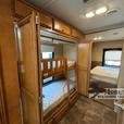 Used 2013 Newmar Bay Star Sport 3310 thumbnail image 4