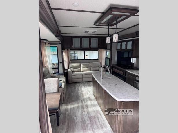 Used 2020 Grand Design Solitude 310GK image 7