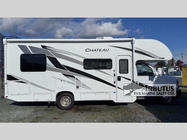 Used 2024 Thor Motor Coach Chateau 25V image 8