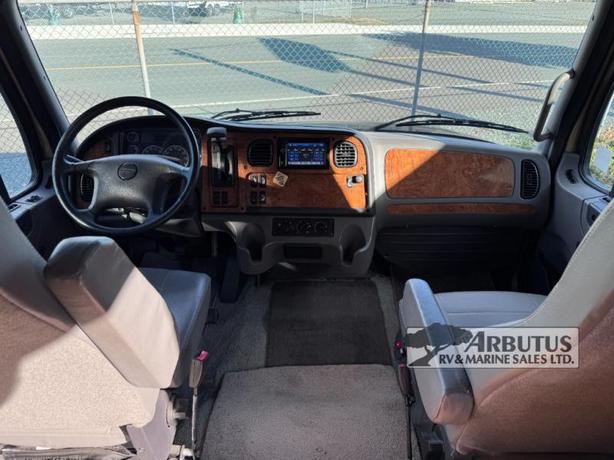 Used 2016 Jayco Seneca 37HJ image 6