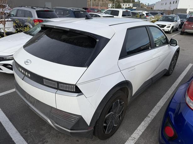 2023 Hyundai IONIQ 5 Preferred ! NO ACCIDENT! LOW KMS! WIRELESS CHARGING! BLINDS image 4