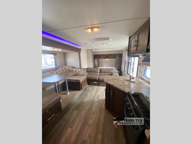Used 2016 Forest River RV Cherokee Grey Wolf 23BD image 4