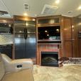 Used 2014 Fleetwood RV Bounder 33C thumbnail image 7