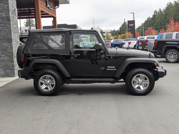 2013 Jeep Wrangler Sport - Soft Top, 6-SPeed Manual image 5