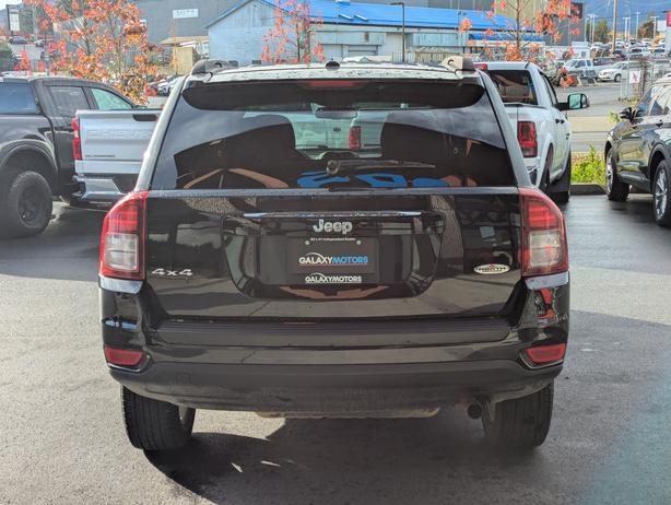 2015 Jeep Compass North - No Accidents, 4x4, Sunroof image 7