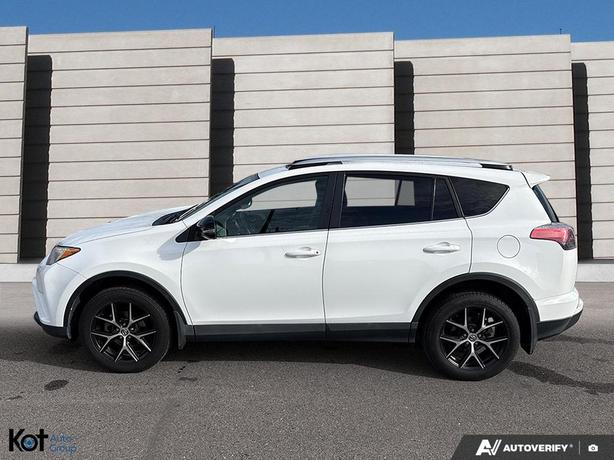 2016 Toyota RAV4 SE ! HEATED SEATS! NO ACCIDENT! BLUETOOTH! STEERING ASSIST! image 3