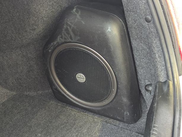 2023 Chrysler 300 S - Heated/Vented Seats, Sunroof, Leather, NAV image 8