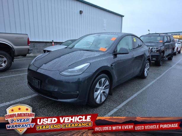 2024 Tesla Model Y Long Range AWD | GPS Navigation | Heated Seats! image 1