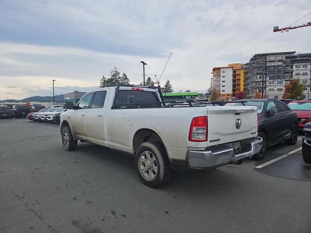 2020 RAM 3500 Big Horn 4x4 Crew Cab 8' Box | Android Auto | Apple CarPlay! image 4