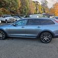 2017 Volvo  V90 Cross Country thumbnail image 4