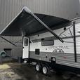 2022 Aspen Trail 28 Foot Travel Trailer With 1 Slide Out thumbnail image 6