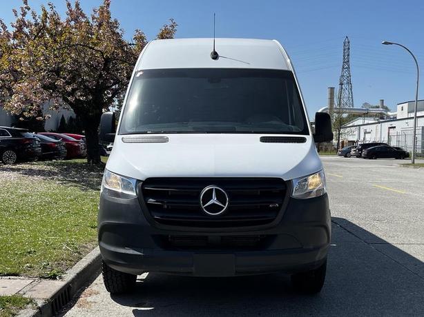 2022 Mercedes-Benz Sprinter 2500  High Roof Cargo Van 170-inch WheelBase image 3