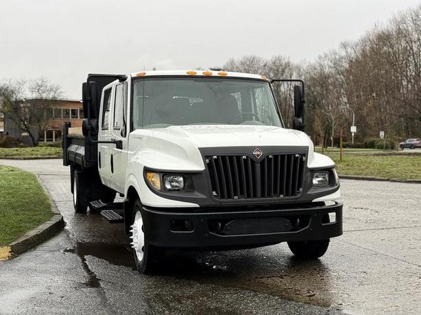 2012 International TerraStar 11-Foot Dump Truck Diesel image 2