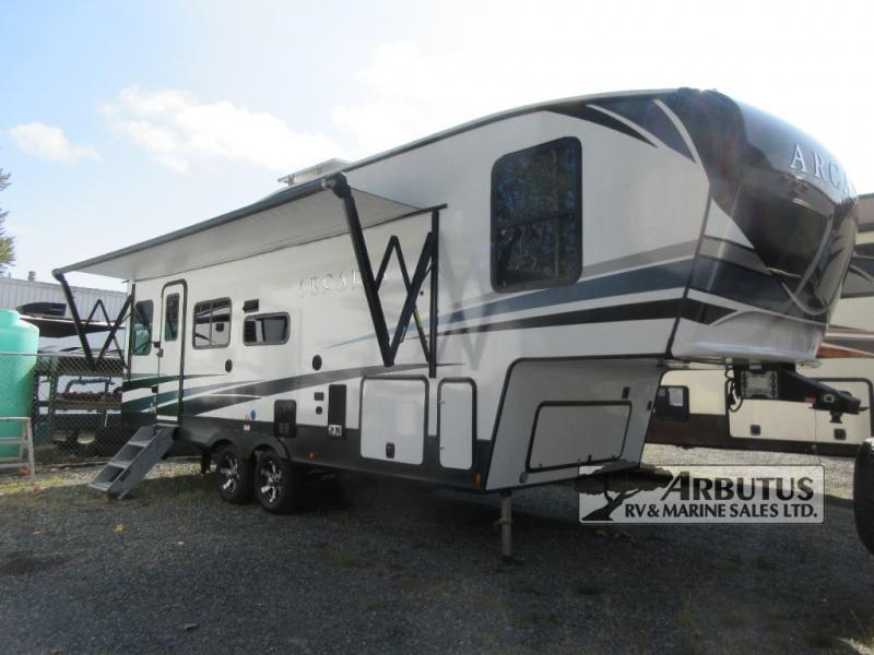 Used 2023 Keystone RV Arcadia Super Lite 293SLRD display photo