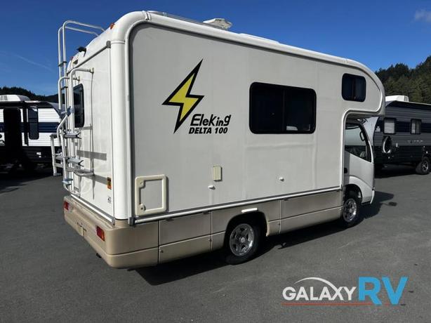 Used 2005 TOYOTA CAMROAD image 5