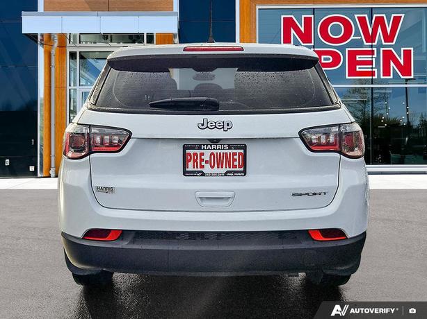 2022 Jeep Compass Sport | No Reported Accidents! image 5