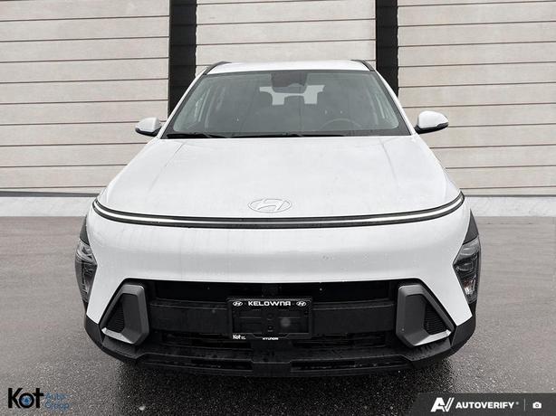 2025 Hyundai Kona Preferred WIRELESS CHARGING! REAR CROSS TRAFFIC! BLINDSPOT! image 2