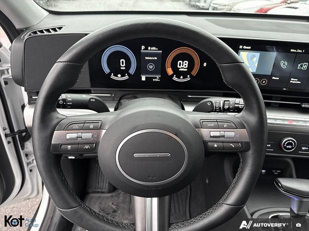 2025 Hyundai Kona Preferred WIRELESS CHARGING! REAR CROSS TRAFFIC! BLINDSPOT! image 6