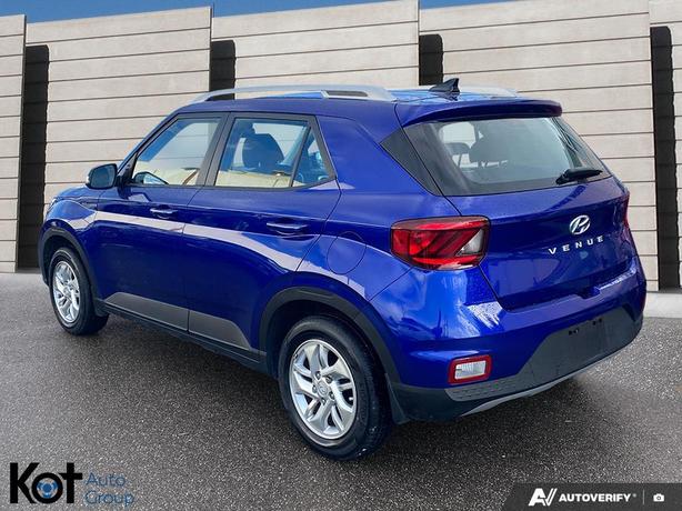 2022 Hyundai Venue Preferred HEATED SEATS & STEERING WHEEL! TOUCH-SCREEN DISPLAY image 4