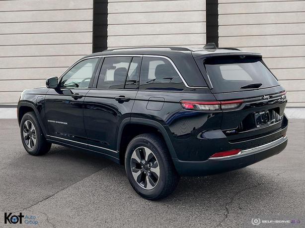2023 Jeep Grand Cherokee 4xe Base demo image 4
