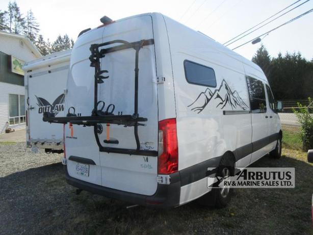 Used 2019 Mercedes Sprinter Custom 2500 image 4
