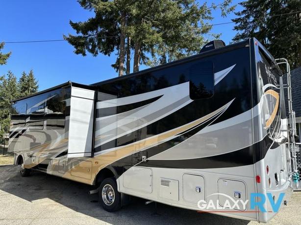 Used 2019 Coachmen RV Mirada 35LS image 6