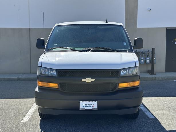 2023 Chevrolet Express image 2