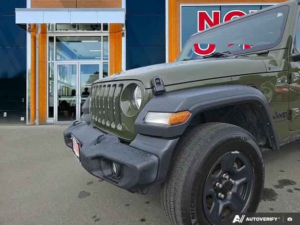 2022 Jeep Wrangler Sport 4x4 | No Reported Accidents | One Owner! image 8