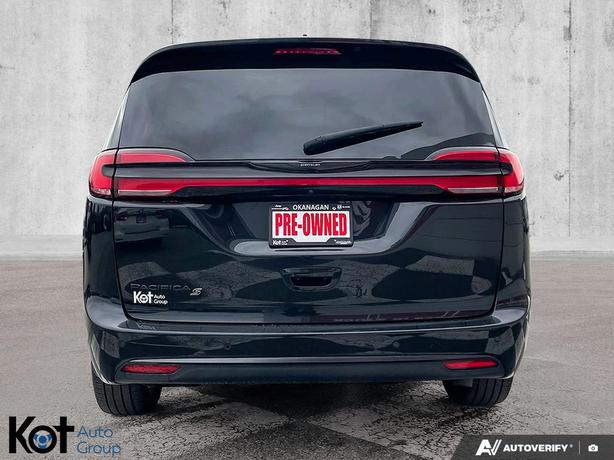 2023 Chrysler Pacifica Touring L | Power Sunroof | Remote Start | Heated Seats & image 6