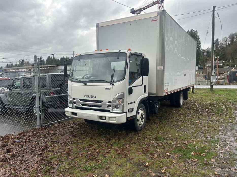 2023 Isuzu NRR display photo