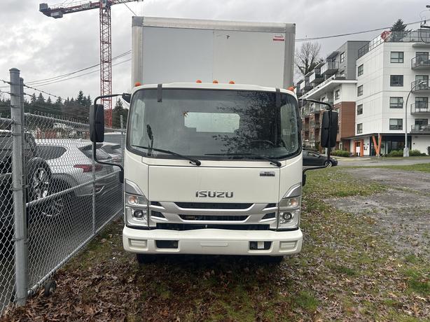 2023 Isuzu NRR image 2