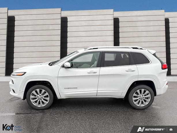 2017 Jeep Cherokee Overland ! PARKING SENSOR! REAR CROSS PASS! LOW KMS! POWER LI image 3
