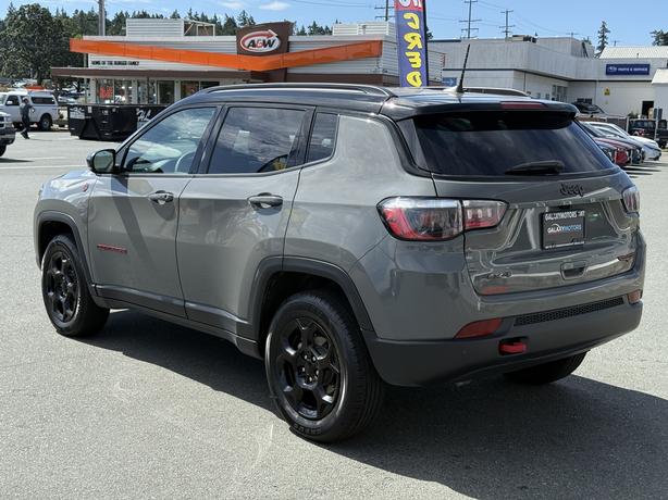 2024 Jeep Compass Trailhawk 4WD - Front Dual Zone A/C & ABS Brakes image 8