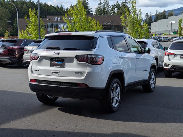 2024 Jeep Compass North - No Accidents, 4x4, Heated Seats image 6