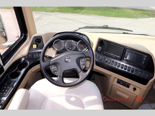 Used 2019 Newmar Dutch Star 4018 image 7