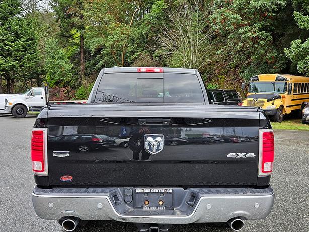 2016 Ram  1500 Laramie image 4