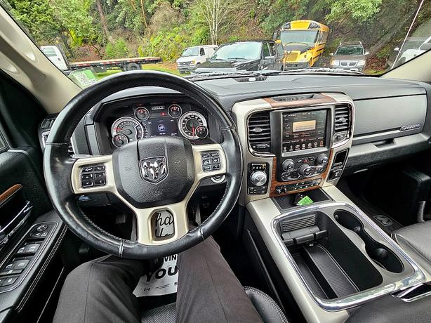 2016 Ram  1500 Laramie image 8