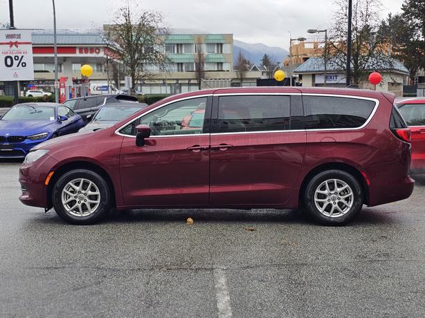 2023 Chrysler Grand Caravan SXT - Dual Climate Control, Heated Steering Wheel image 8