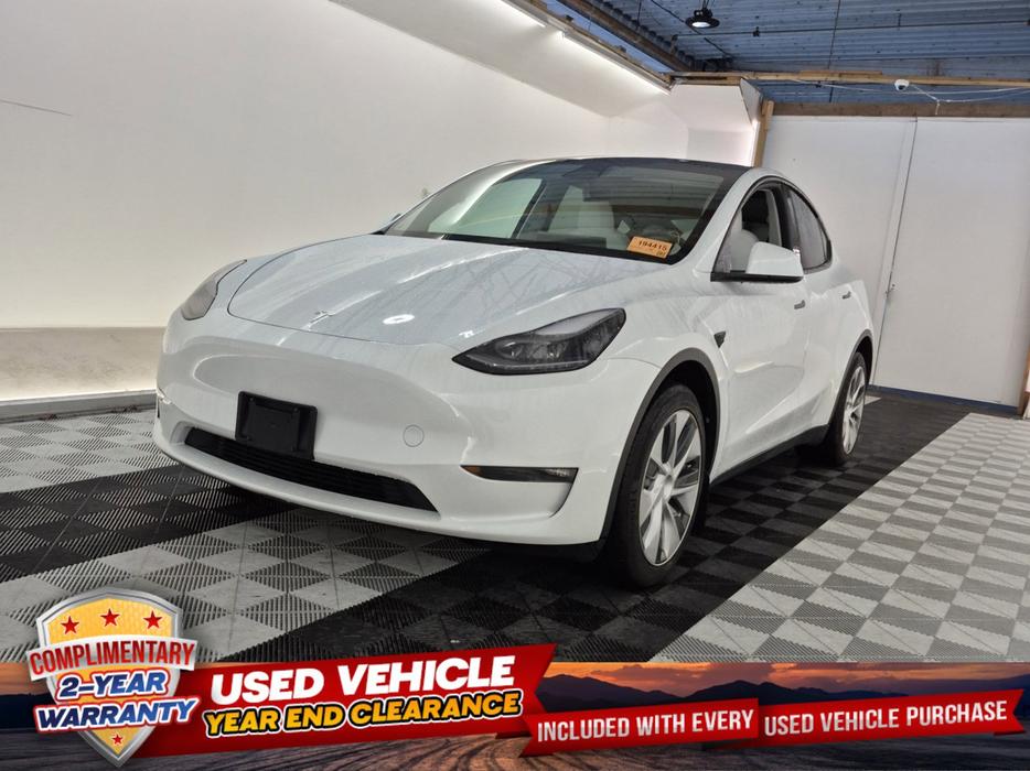 2023 Tesla Model Y Long Range AWD | GPS Navigation! display photo