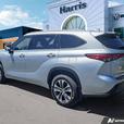 2022 Toyota Highlander Hybrid XLE AWD | Adaptive Cruise Control! thumbnail image 4