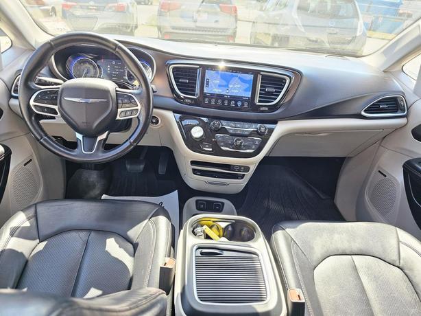 2017 Chrysler Pacifica 4dr Wgn Touring-L Plus image 6