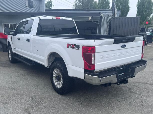 2021 Ford F-350 XLT - BlueTooth, Cruise Control, Air Conditioning image 7