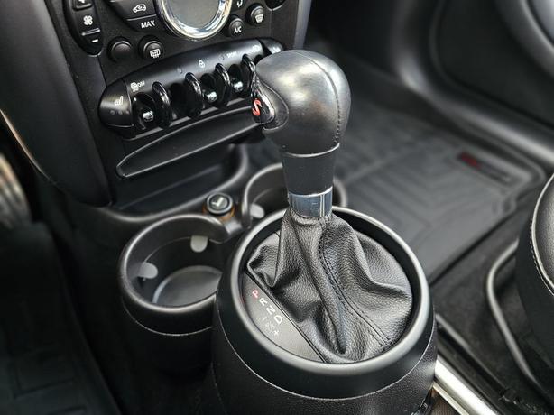 2015 MINI Countryman ALL4 4dr S image 6