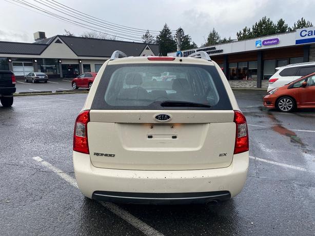 2012 KIA  Rondo EX w/3rd Row Seating image 6